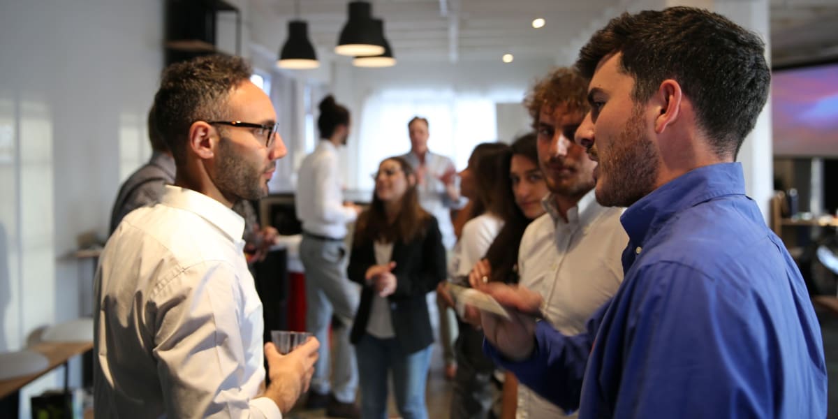 Guide to Networking for Jobs in Canada